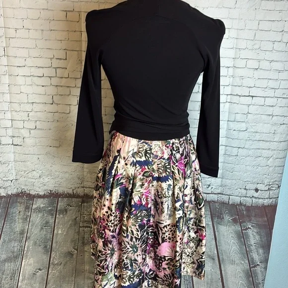 Diane Von Furstenberg Jewel Wrap Dress 2 Black Floral Pleated Silk Combo Classic